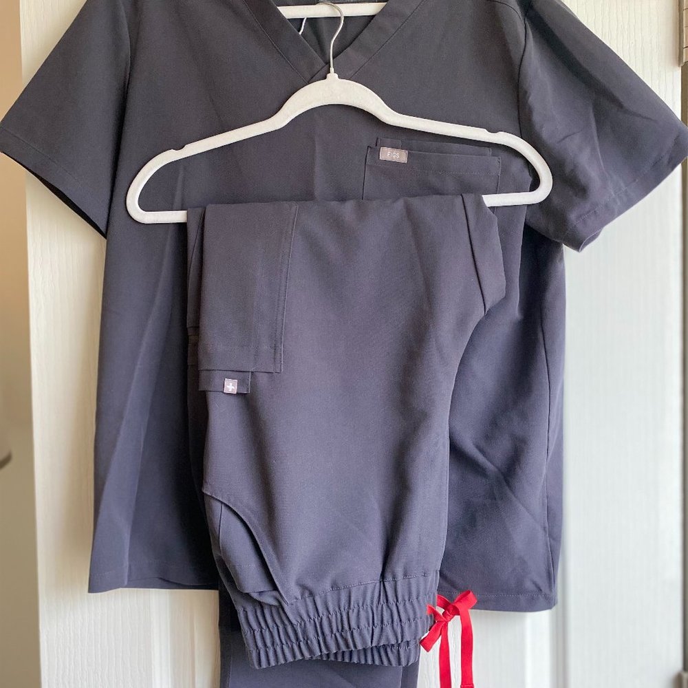 FIGS Scrubs - CHARCOAL - L/M Top, L Bottom